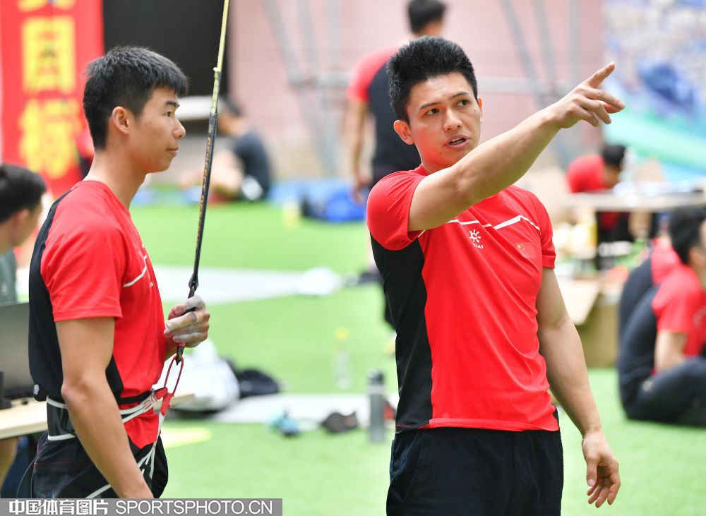 1010-攀岩.jpeg 1010-攀岩.jpeg