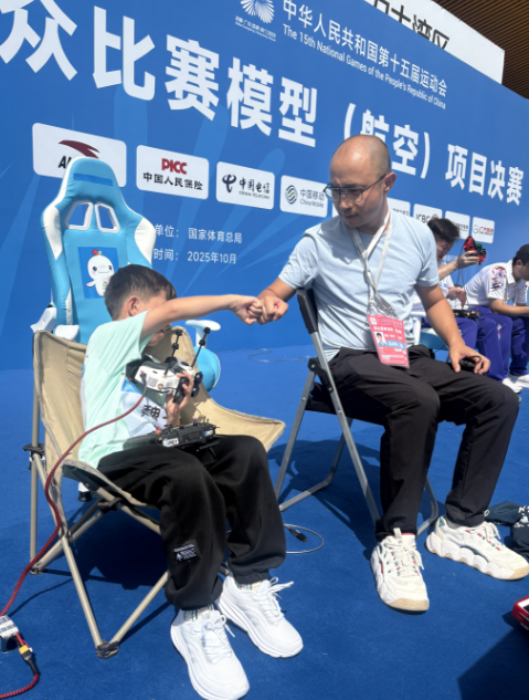 1014-无人机1.png 1014-无人机1.png