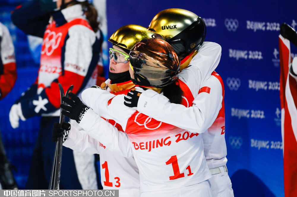 W_484575_22021022_l.jpg W_484575_22021022_l.jpg