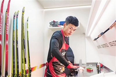 zgtyb0215007_002_02_b.jpg zgtyb0215007_002_02_b.jpg