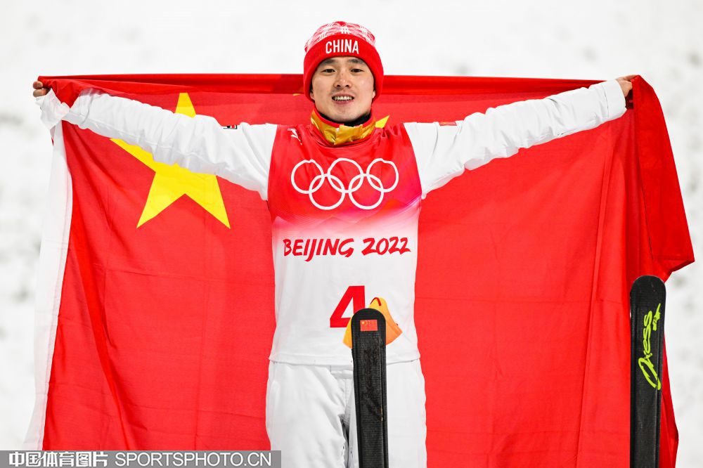 W_14129690_22021623_alj.jpg W_14129690_22021623_alj.jpg