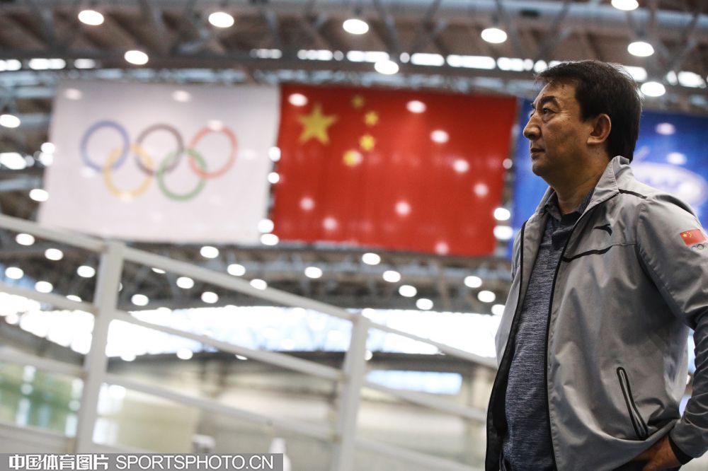 W_30292299_20011008_l.jpg W_30292299_20011008_l.jpg