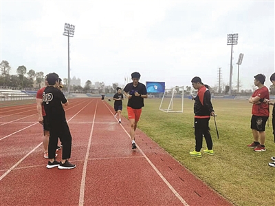 zgtyb0328001_003_01_b.jpg zgtyb0328001_003_01_b.jpg